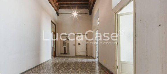 3 bedrooms Apartment in Lucca, Italy No. 273998 17