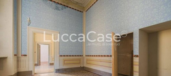 3 bedrooms Apartment in Lucca, Italy No. 273998 9