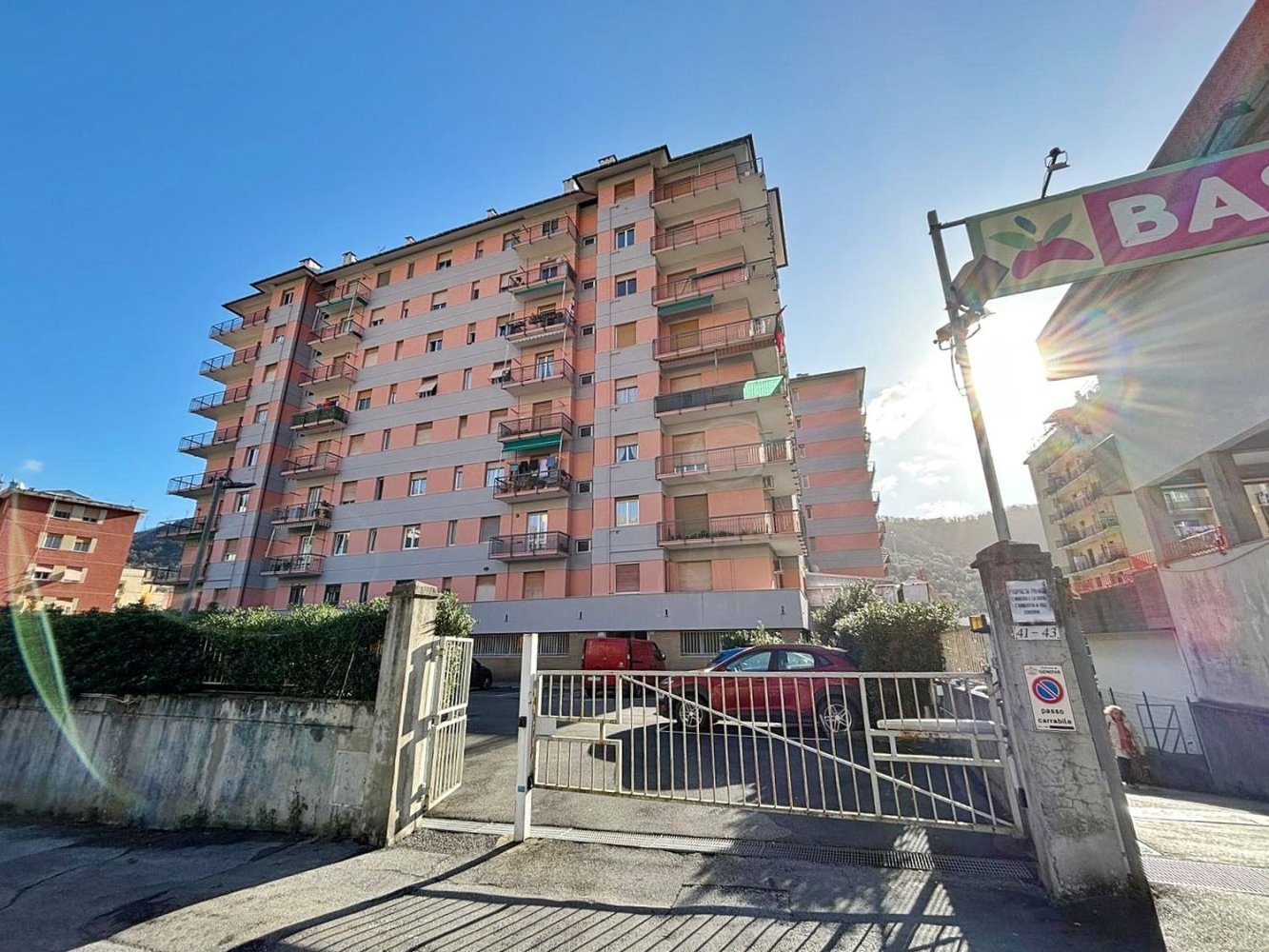 3غرفة شقة في Genoa, Italy رقم 157666