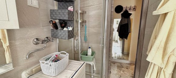 3غرفة شقة في Genoa, Italy رقم 157666 19