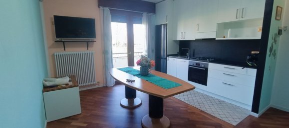 3 rooms Apartment in Quinto di Treviso, Italy No. 60434 4
