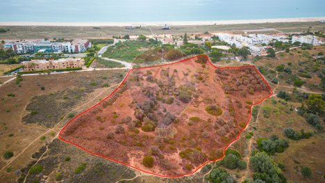 4800m² Land in Lagos, Portugal No. 67852