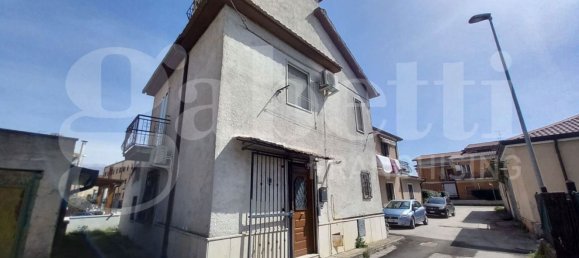 3 rooms House in Sora, Italy No. 54279 2