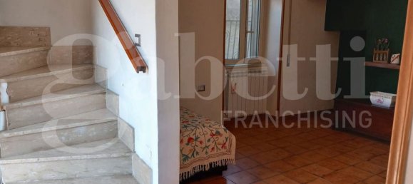 3 rooms House in Sora, Italy No. 54279 9