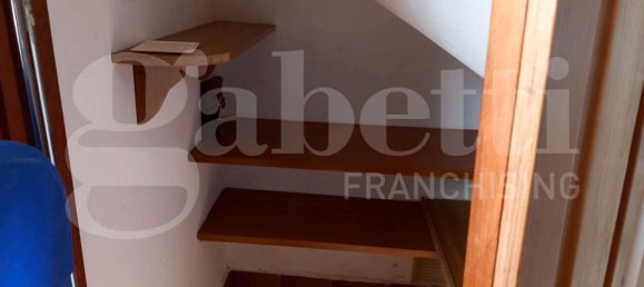 3 rooms House in Sora, Italy No. 54279 5