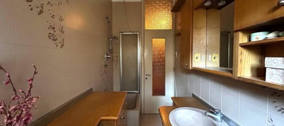 2-salle Appartement à Lentate sul Seveso, Italy No. 41669 15