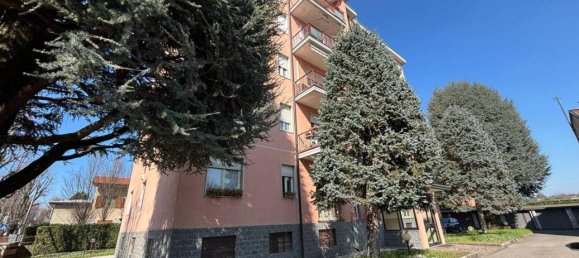 2-salle Appartement à Lentate sul Seveso, Italy No. 41669 2