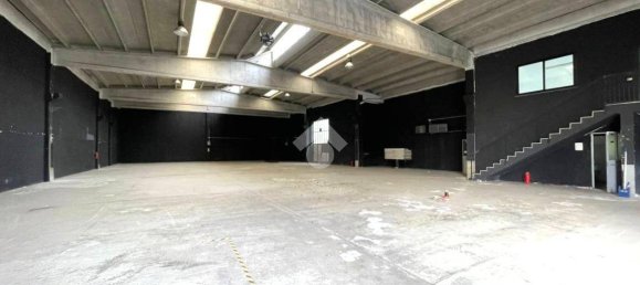 900m² Warehouse in Legnano, Italy No. 292371 12