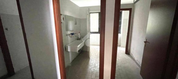 900m² Warehouse in Legnano, Italy No. 292371 25