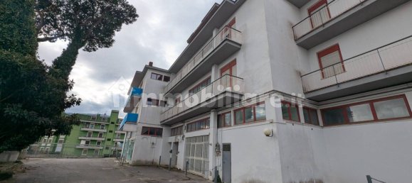 1غرفة عقار تجاري في Mercogliano, Italy رقم 123531 3