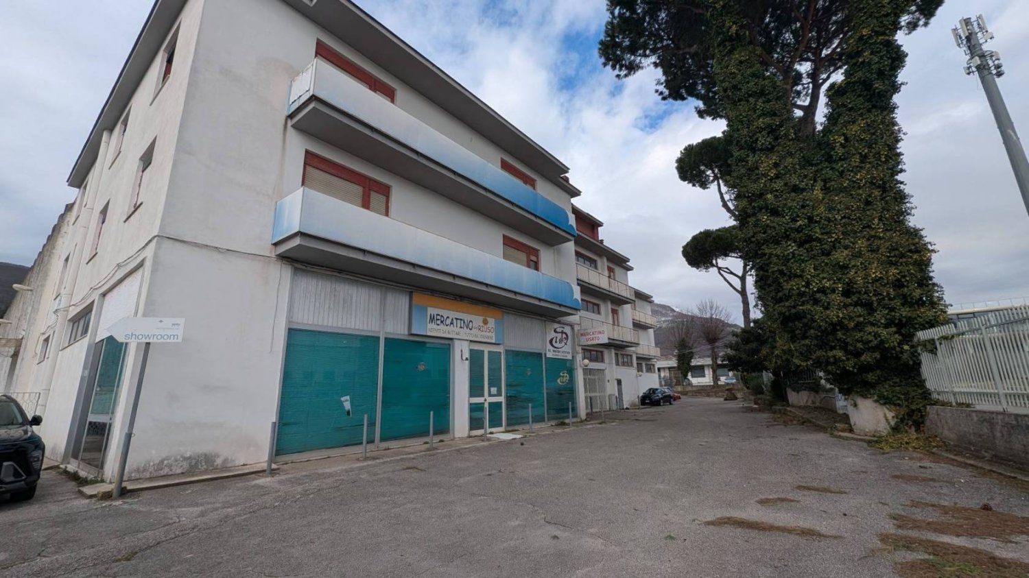 1غرفة عقار تجاري في Mercogliano, Italy رقم 123531