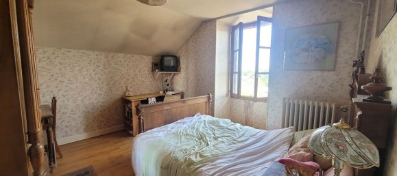 5 bedrooms House in Chateaumeillant, France No. 72415 17