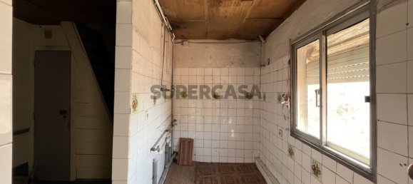 Edificio en Lisbon, Portugal 275 m² No. 159237 2