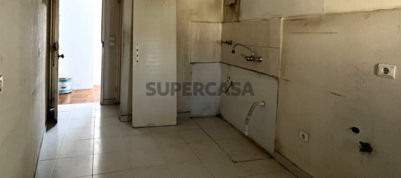 Edificio en Lisbon, Portugal 275 m² No. 159237 4