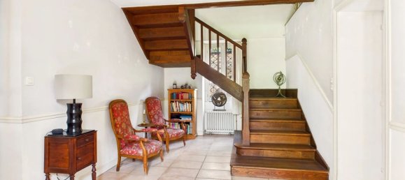 Casa de 4 dormitorios en Cromac, France No. 335729 8