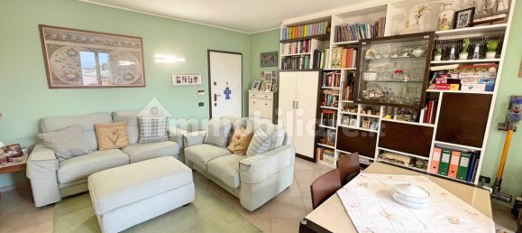 2 bedrooms Apartment in Montano Lucino, Italy No. 369909 6