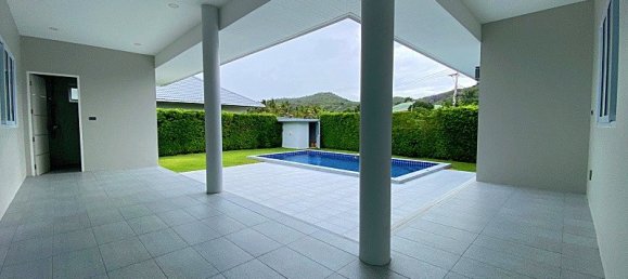 3 bedrooms Cafe / restaurant in Hua Hin, Thailand No. 8359 6