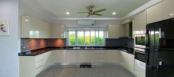 3 bedrooms Cafe / restaurant in Hua Hin, Thailand No. 8359 2