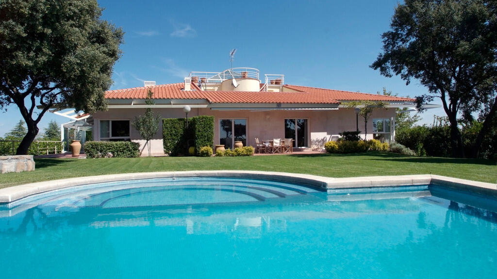 5 bedrooms Villa in San Sebastian de los Reyes, Spain No. 84492