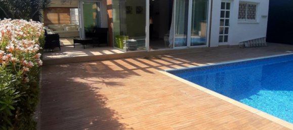 4 chambres Villa à Potamos tis Germasogeias, Cyprus No. 4433 2