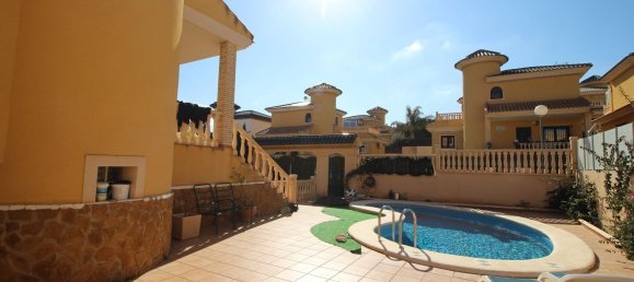 3 bedrooms House in Alicante, Spain No. 95752 2