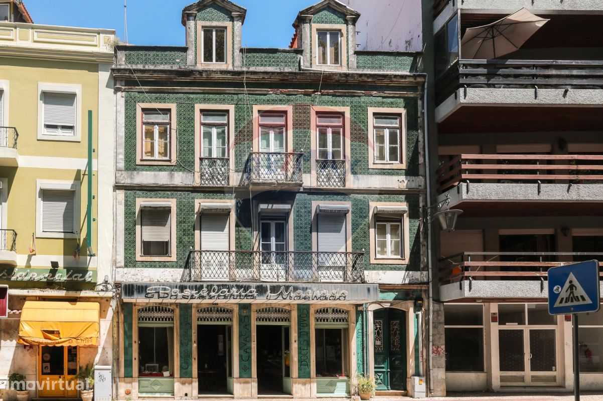 9 bedrooms Building in Caldas da Rainha, Portugal No. 63036