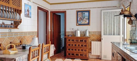 4 bedrooms House in Granada, Spain No. 151152 9