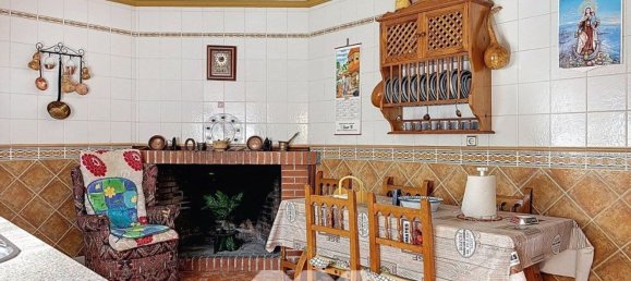 4 bedrooms House in Granada, Spain No. 151152 8