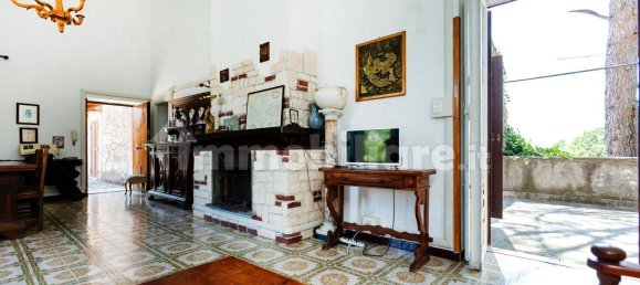 5 bedrooms Villa in Guidonia Montecelio, Italy No. 207831 14