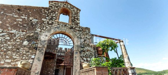 5 bedrooms Villa in Guidonia Montecelio, Italy No. 207831 2