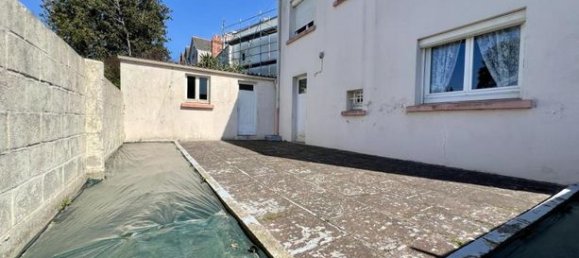 Villa de 4 dormitorios en Lorient, France No. 311673 8