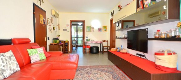 3 rooms Apartment in Caronno Pertusella, Italy No. 181909 22