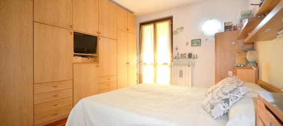 3 rooms Apartment in Caronno Pertusella, Italy No. 181909 31