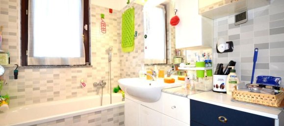 3 rooms Apartment in Caronno Pertusella, Italy No. 181909 48