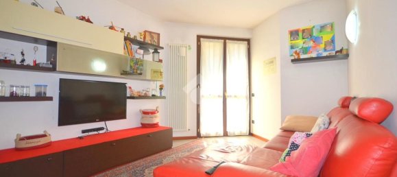 3 rooms Apartment in Caronno Pertusella, Italy No. 181909 19