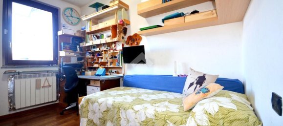 3 rooms Apartment in Caronno Pertusella, Italy No. 181909 37