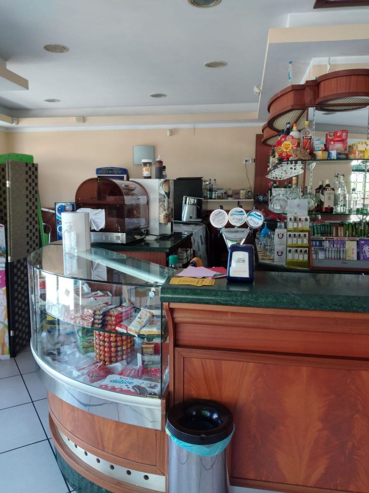 60m² Commercial property in Avezzano, Italy No. 111374