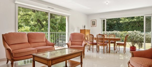 4 Schlafzimmer Wohnung in Grasse, France, Nr. 1556 3