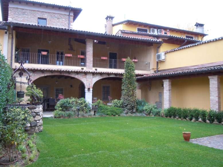 3 bedrooms House in Bedizzole, Italy No. 150073