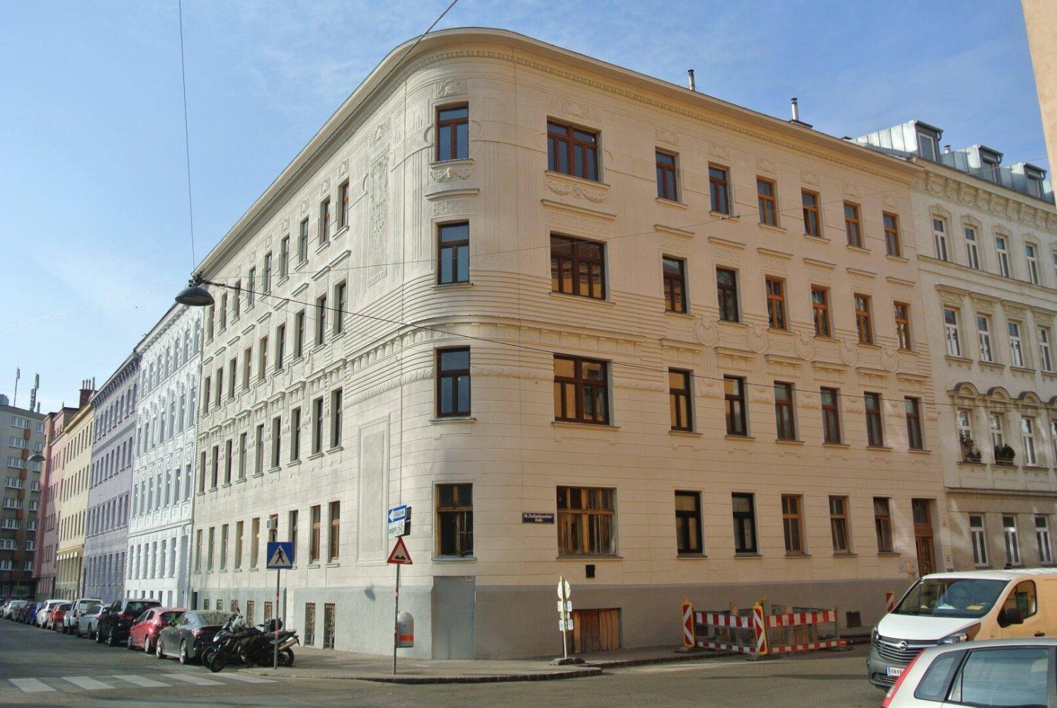 2 rooms Apartment in Penzing, Austria No. 210714