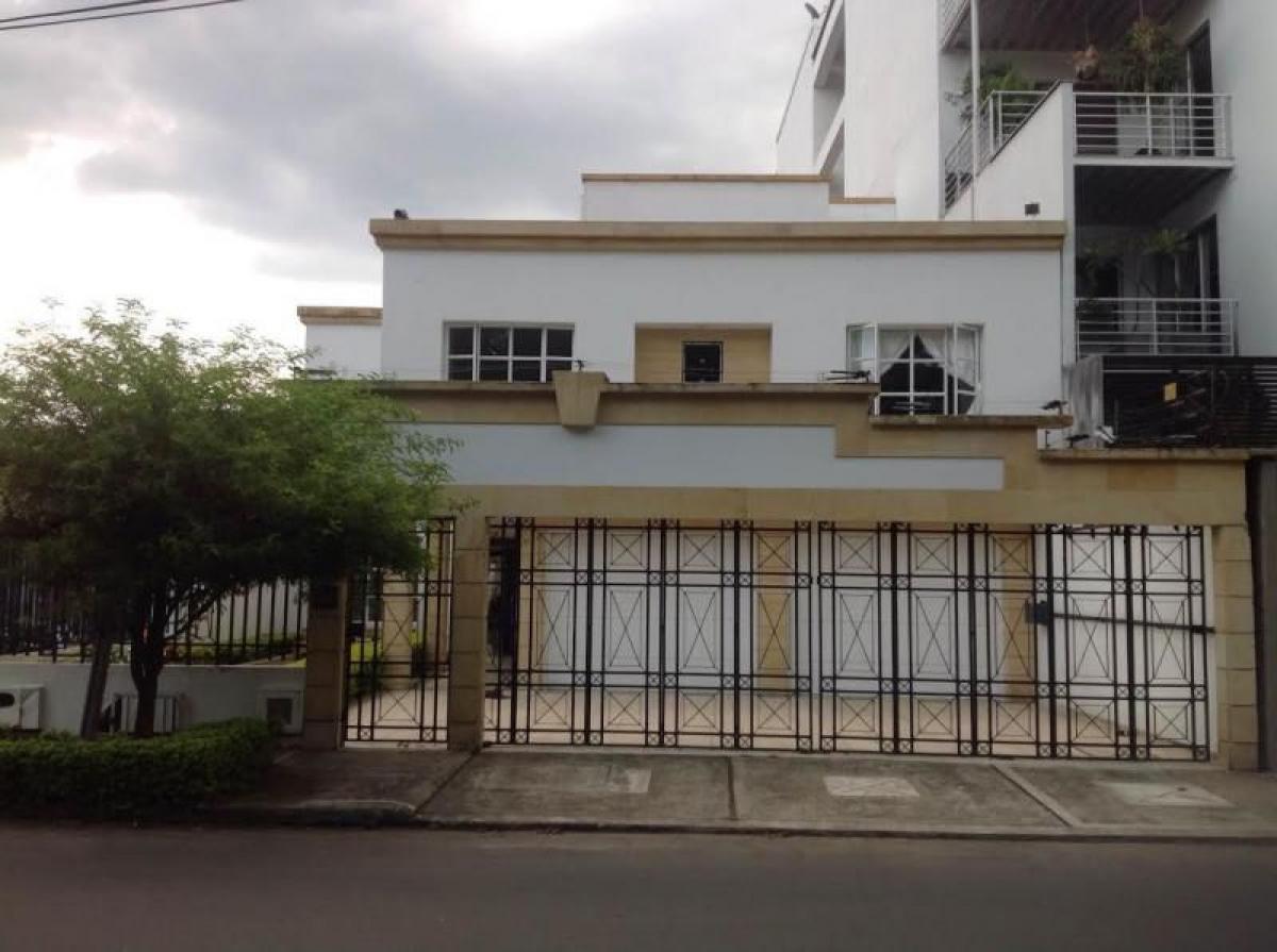 4 bedrooms House in Valle del Cauca, Colombia No. 9395