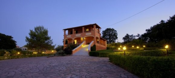 3 bedrooms Commercial property in Corfu, Greece No. 6596 20