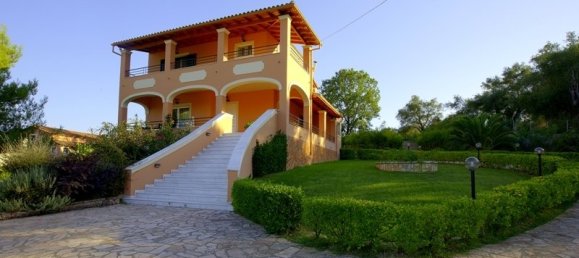 3 bedrooms Commercial property in Corfu, Greece No. 6596 2