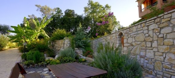 3 bedrooms Commercial property in Corfu, Greece No. 6596 3