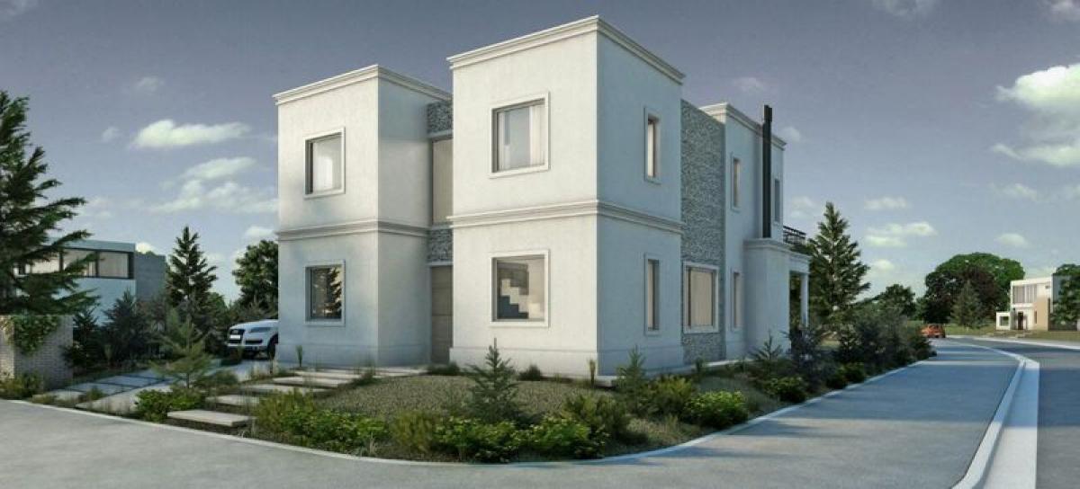 3 bedrooms House in Tigre, Argentina No. 4675