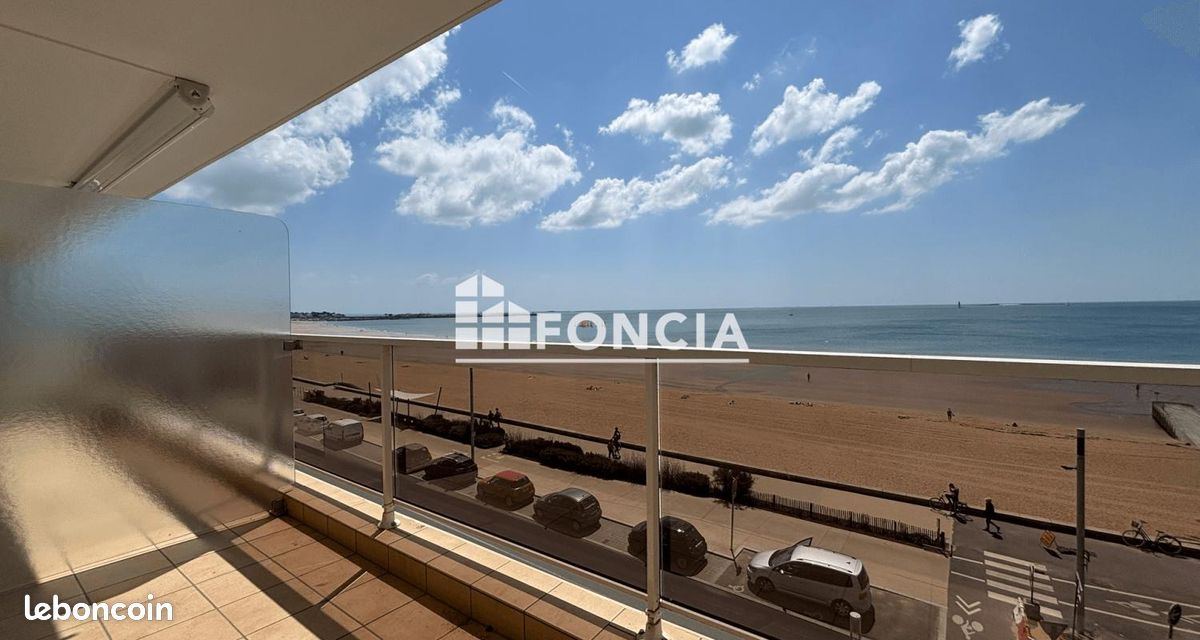 Studio in Pornichet, France No. 99407