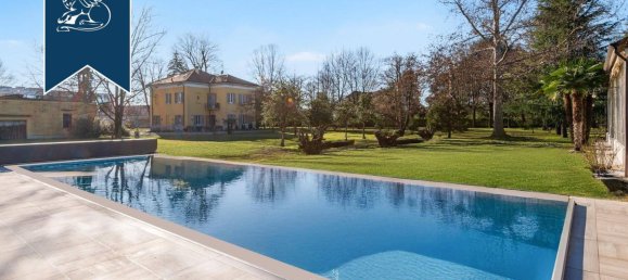 6 rooms Villa in Magnago, Italy No. 163518 3