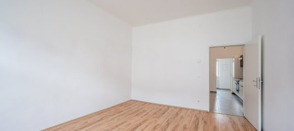 2 rooms Apartment in Hernals, Austria No. 129150 2