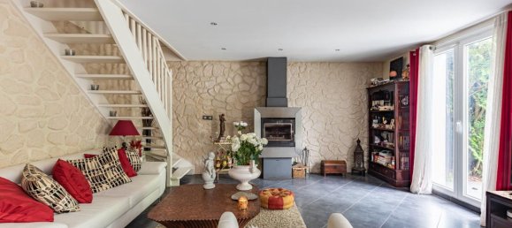 3 Schlafzimmer Haus in Lesigny, France, Nr. 285703 4