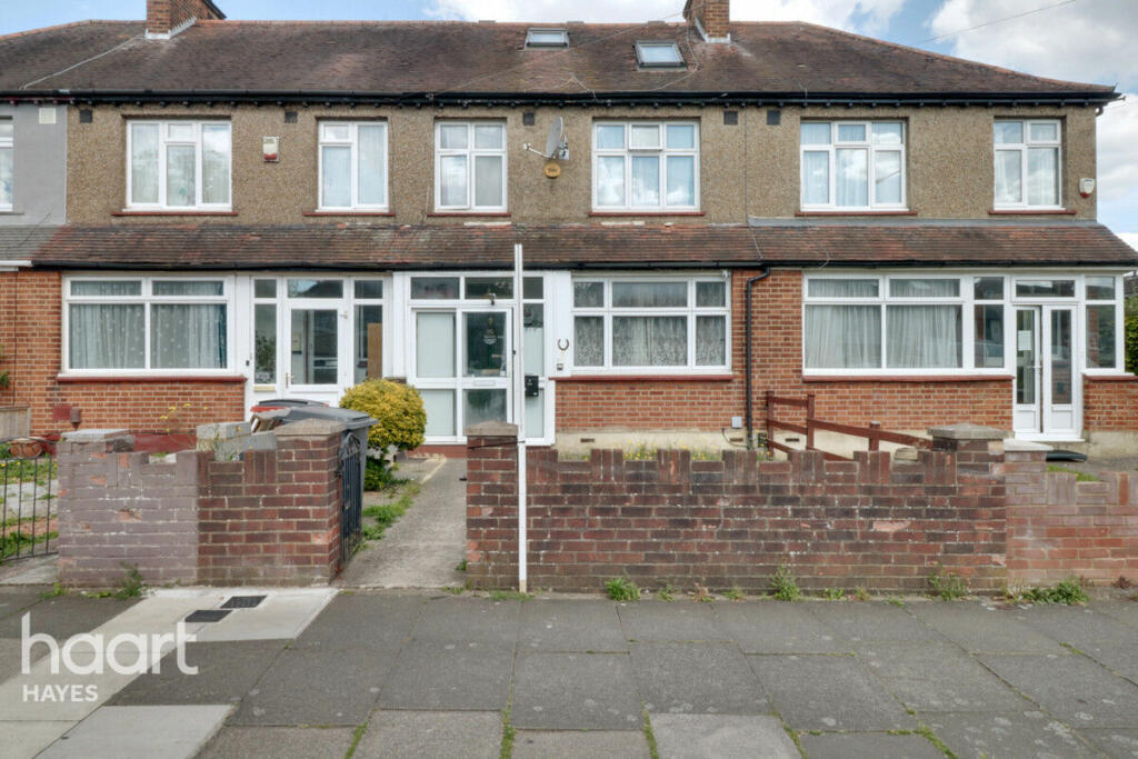 4 bedrooms House in Hayes, United Kingdom No. 5057